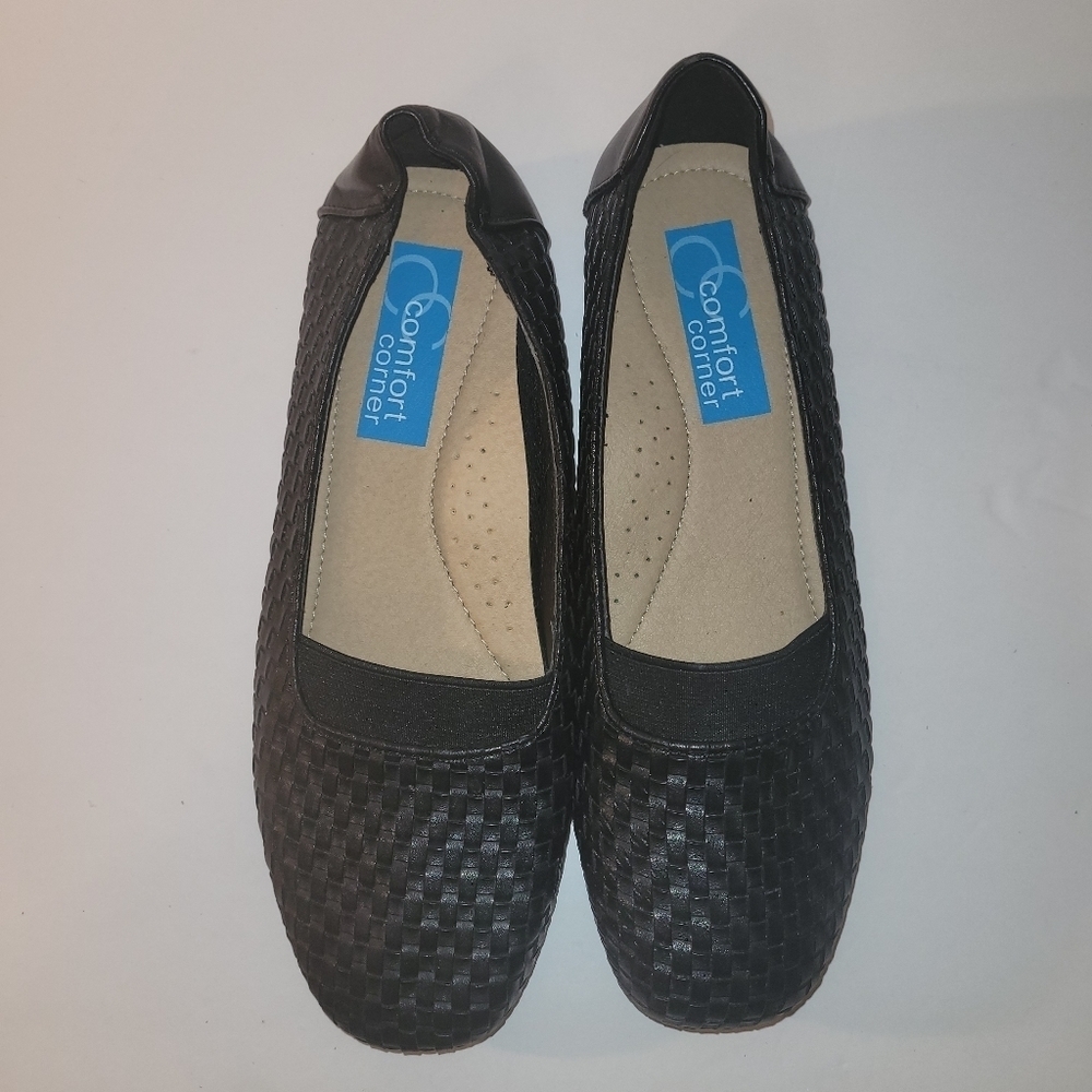 Comfort Corner Black Flats - Size 7 1/2